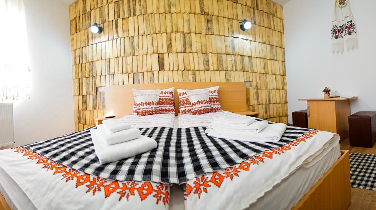 Hotel Casa Ralucai Moisei Zewnętrze zdjęcie