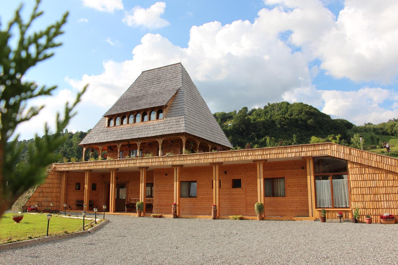 Hotel Casa Ralucai Moisei Zewnętrze zdjęcie
