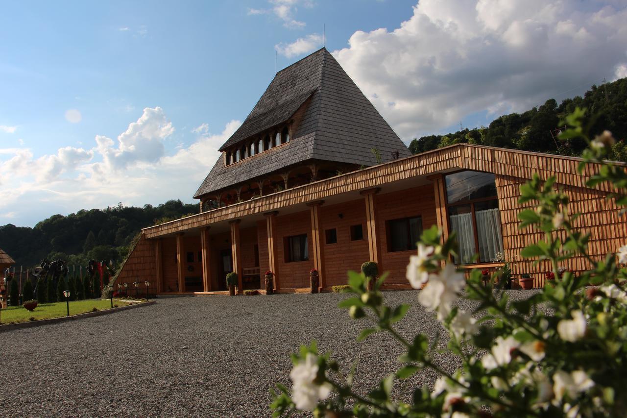 Hotel Casa Ralucai Moisei Zewnętrze zdjęcie