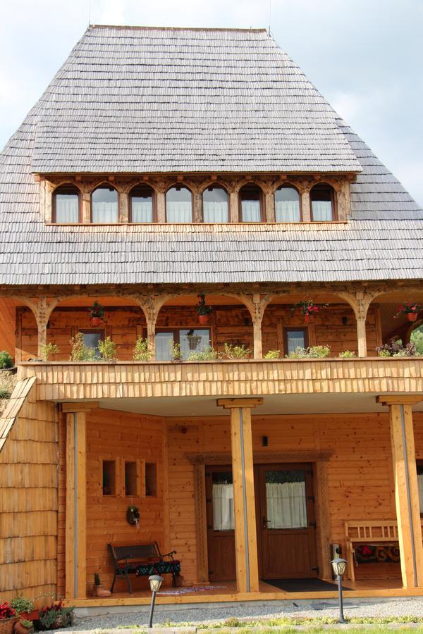 Hotel Casa Ralucai Moisei Zewnętrze zdjęcie
